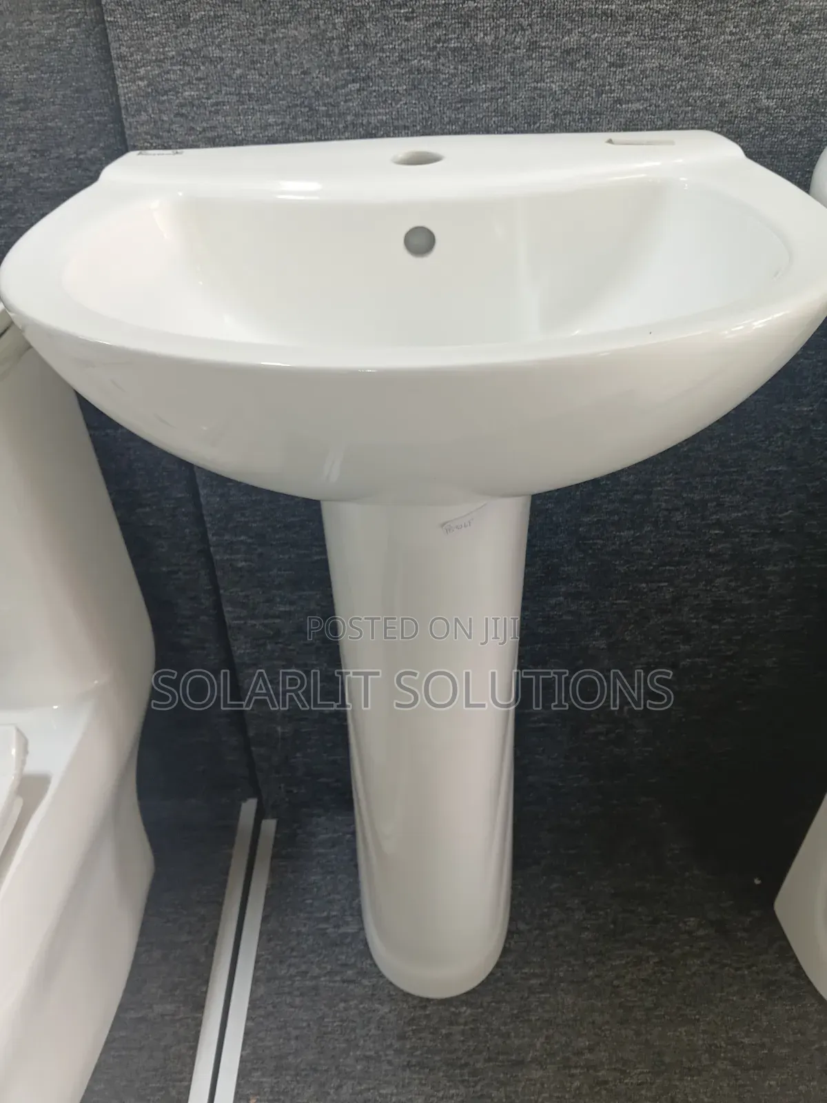 Blossom Modern White Ceramic Pedestal Bathroom Sink With Overflow