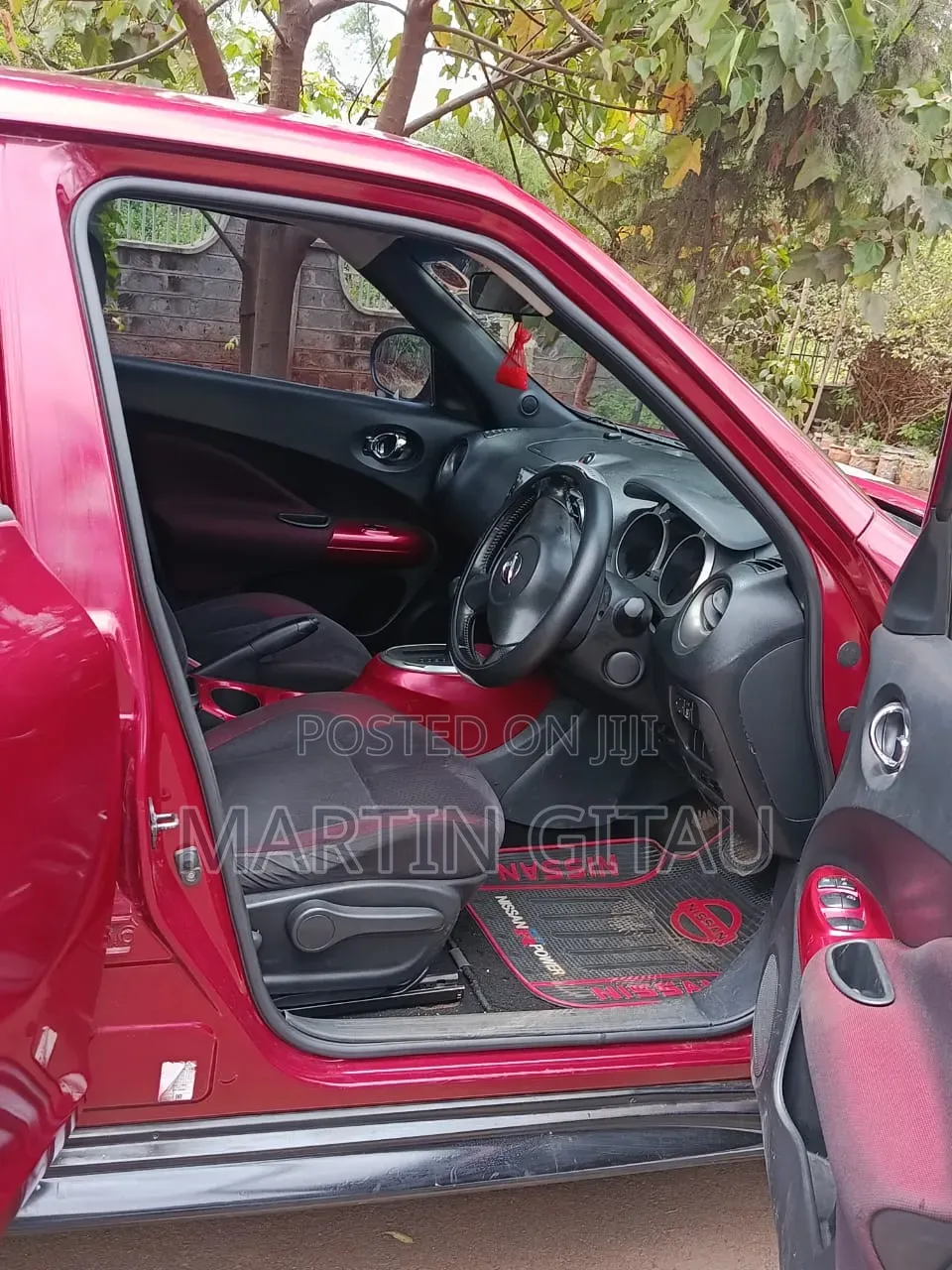 Nissan Juke 2011 Red