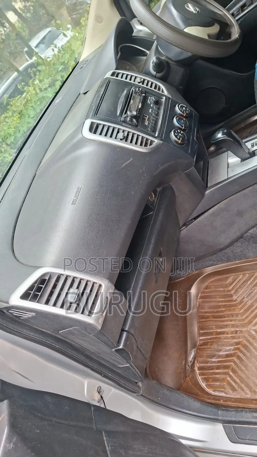 Nissan Wingroad 2010 Silver