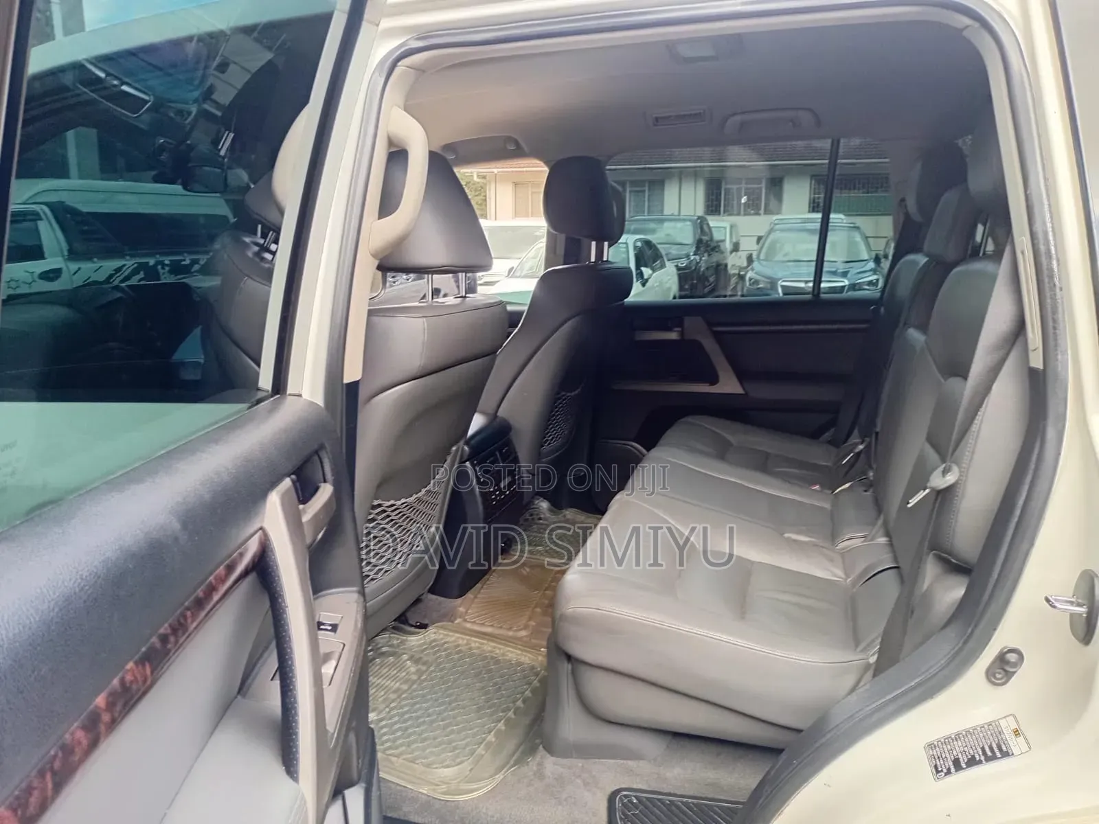 Toyota Land Cruiser 2015 White