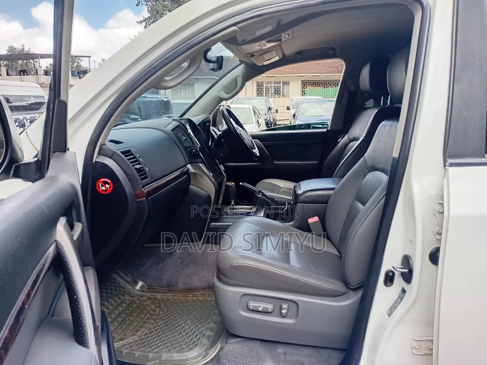 Toyota Land Cruiser 2015 White
