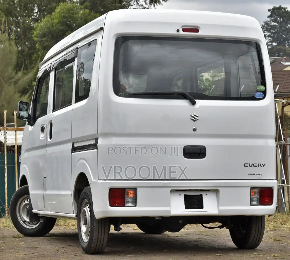 Suzuki Every 2019 White