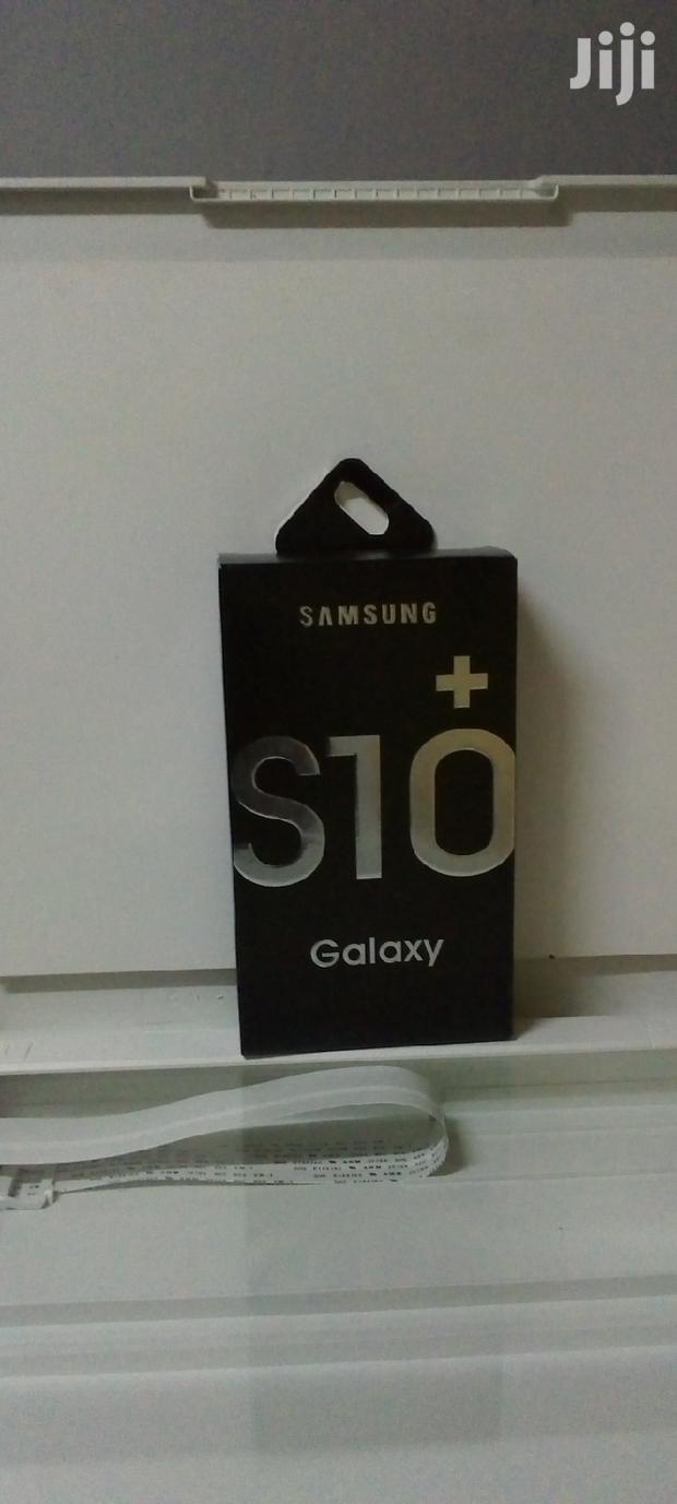 Original Samsung Charger - main view