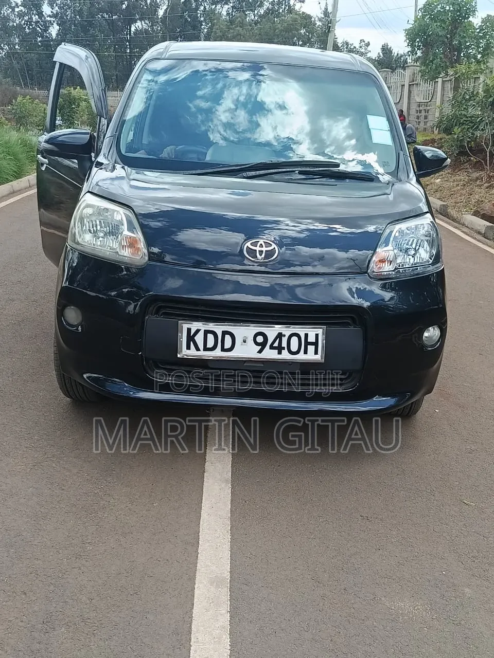 Toyota Belta 2014 Blue