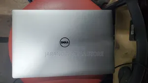 Laptop Dell Precision 5520 8GB Intel Core i7 SSD 256GB