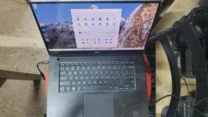 Laptop Dell Precision 5520 8GB Intel Core i7 SSD 256GB