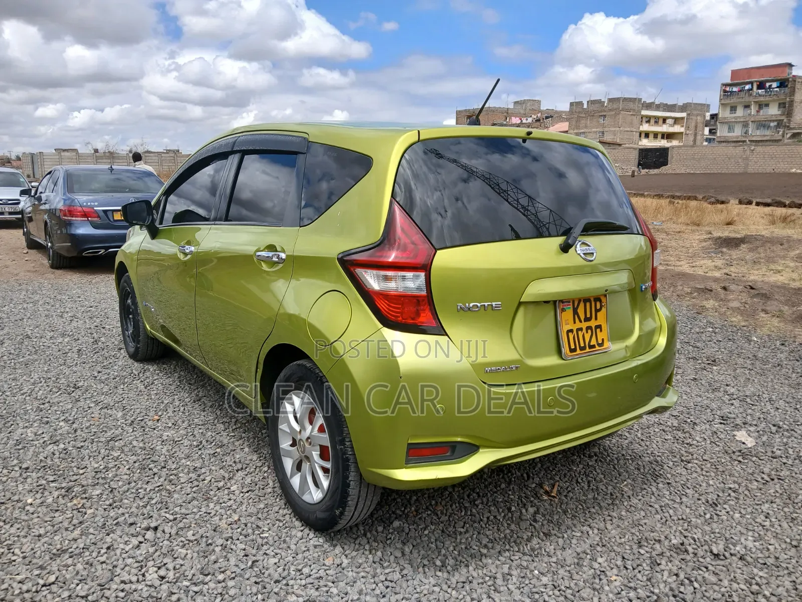 Nissan Note 2017 Green