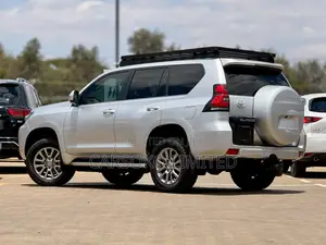 Toyota Land Cruiser Prado 2.8 2021 Silver