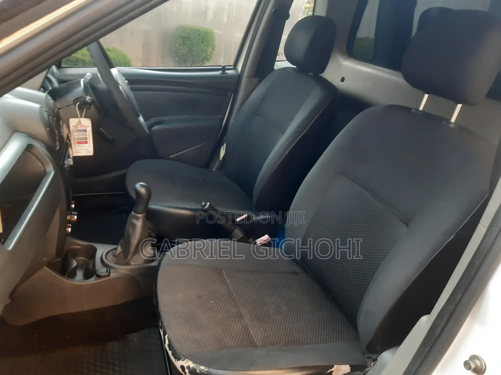 Nissan NP200 2012 Off white