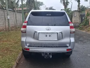 Toyota Land Cruiser Prado 3.0 TD 2012 Silver