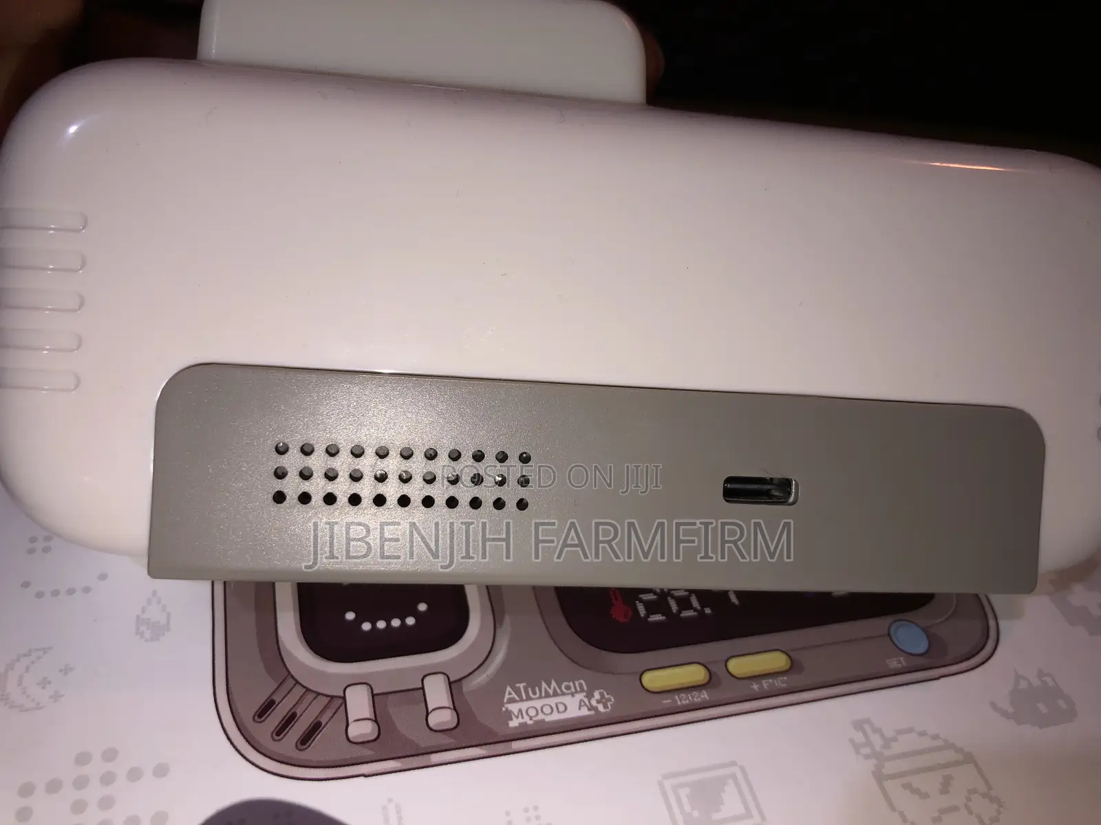 ATuMan Mood A+ Smart Temperature and Humidity Desk Clock