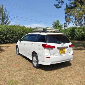 Toyota Wish 2013 White