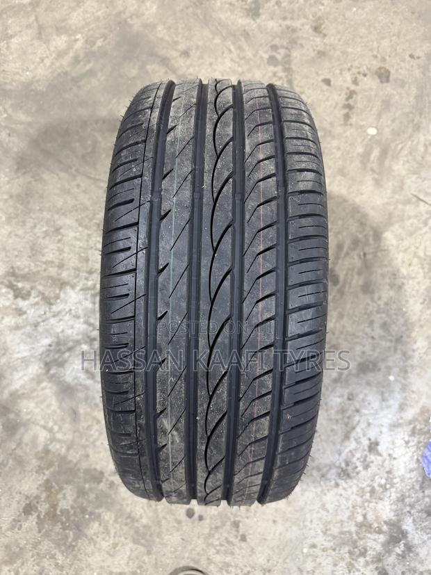 235/45r17 Doubleking Tyre Dk - thumbnail 2