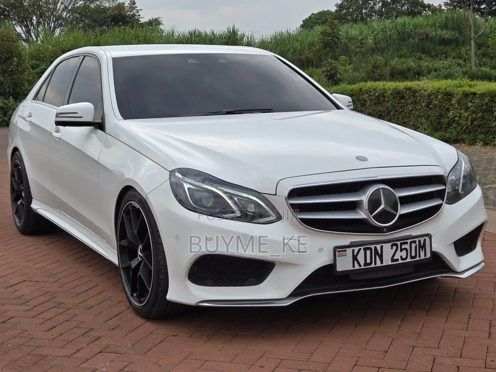 Mercedes-Benz E250 2015 White