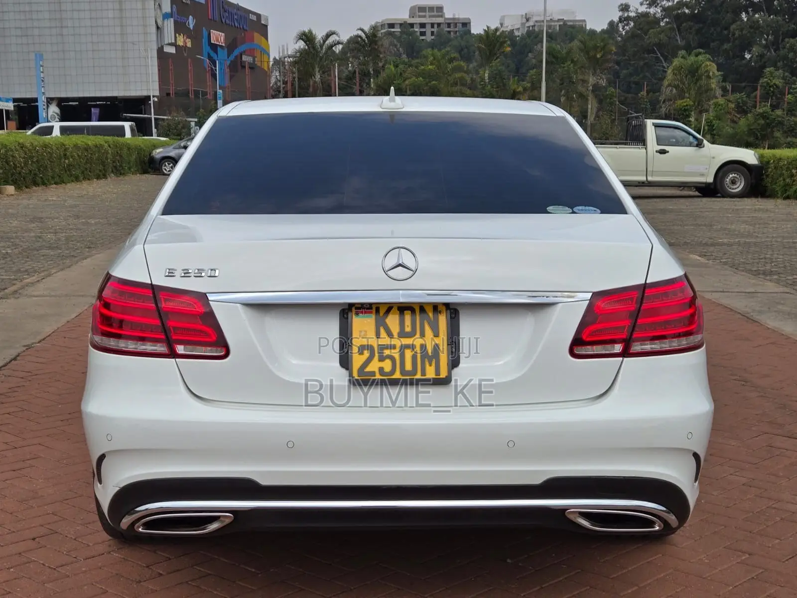 Mercedes-Benz E250 2015 White