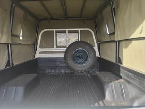Toyota Land Cruiser 2018 Beige