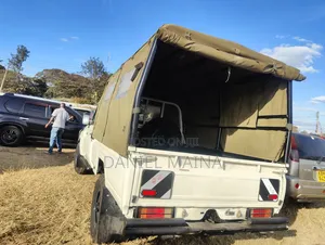 Toyota Land Cruiser 2018 Beige
