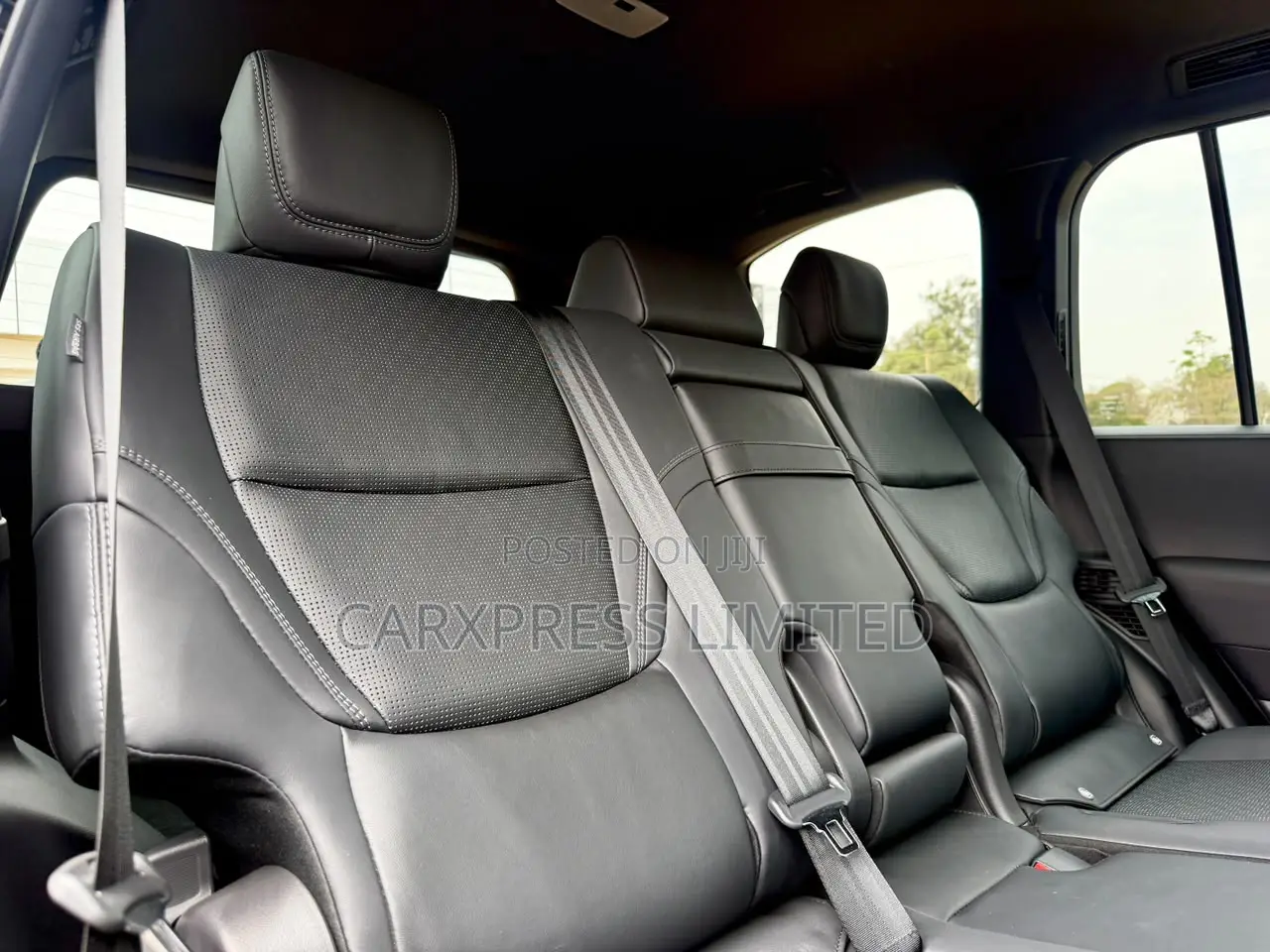 Toyota Land Cruiser LC300 2023 Black