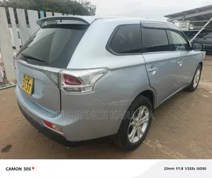 Mitsubishi Outlander 2013 Silver