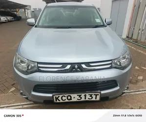 Mitsubishi Outlander 2013 Silver