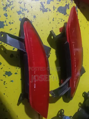 Honda Vezel Bumper Reflectors