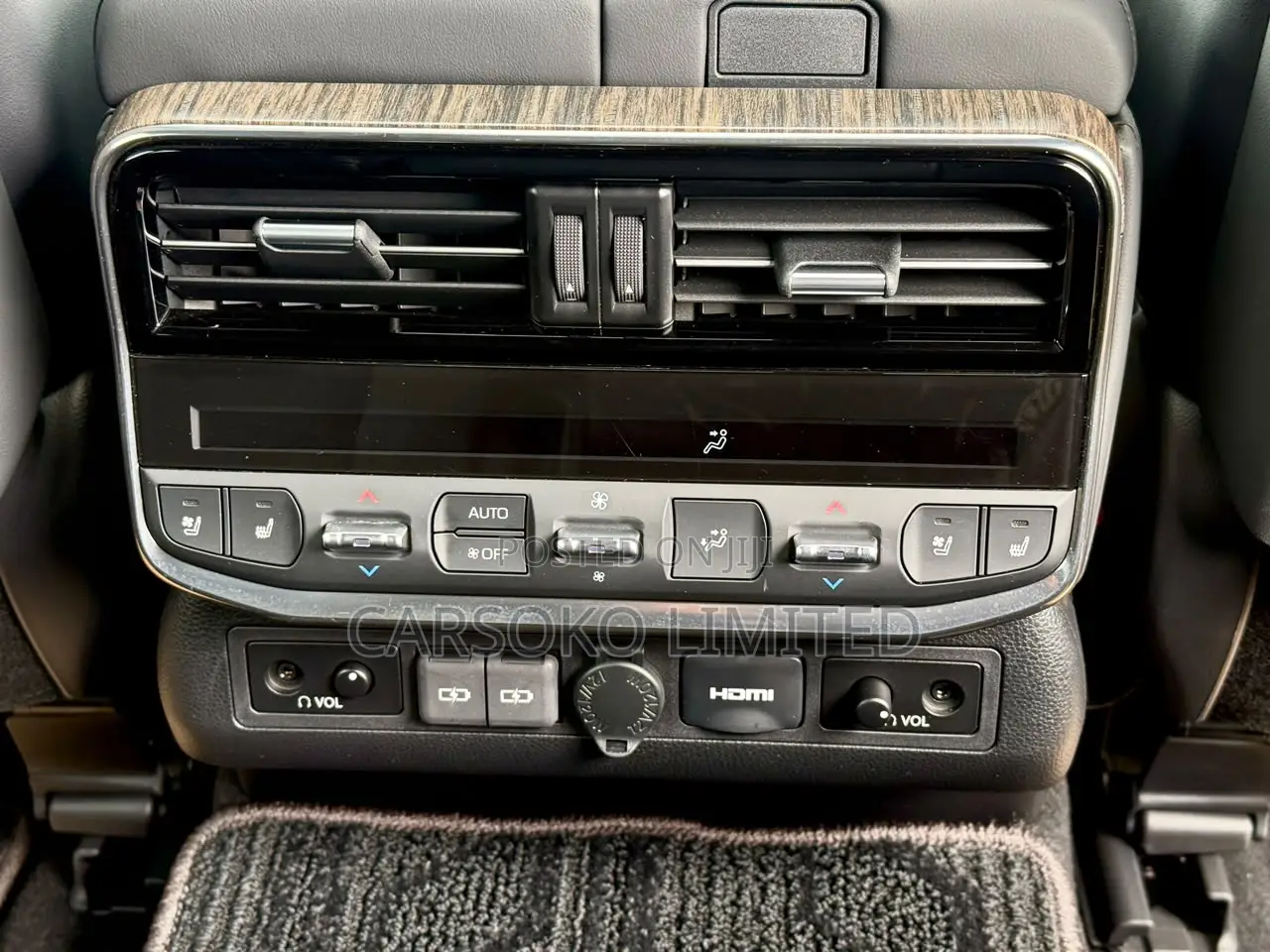 Toyota Land Cruiser LC300 2023 Black