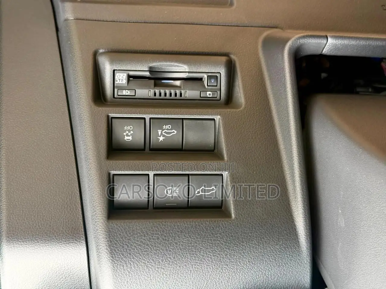 Toyota Land Cruiser LC300 2023 Black