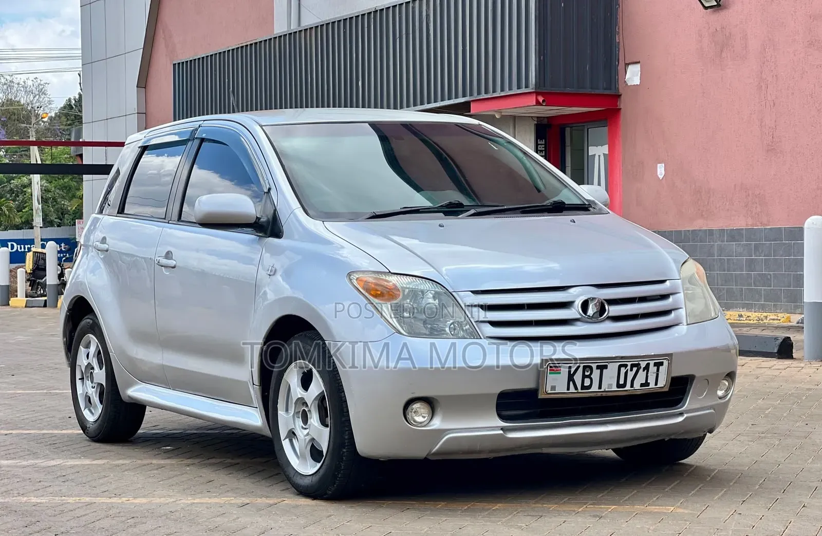 Toyota IST 2006 Silver
