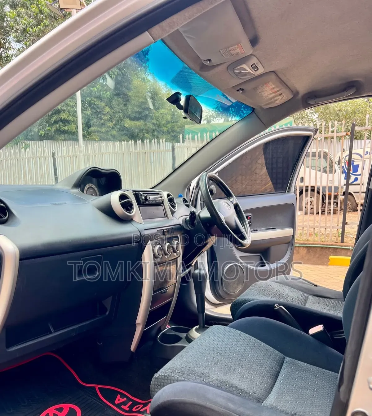 Toyota IST 2006 Silver