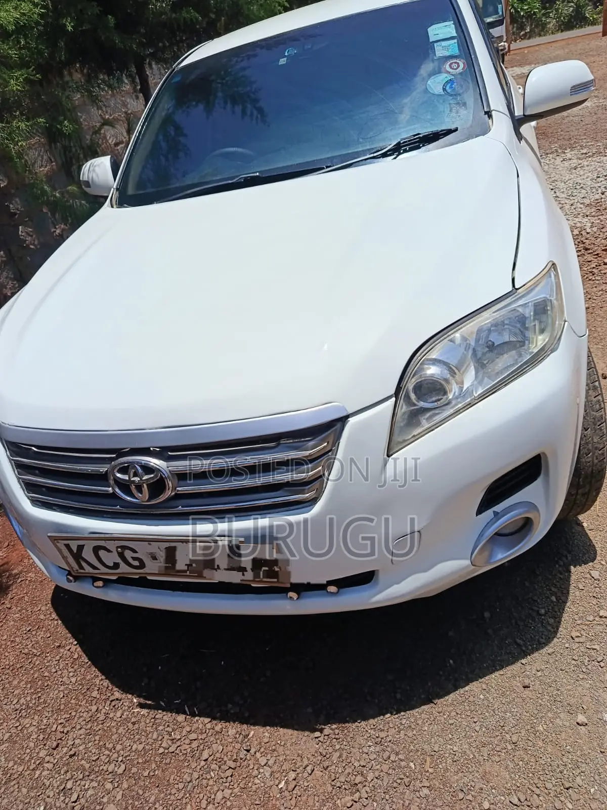 Toyota Vanguard 2009 White