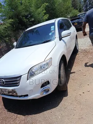 Toyota Vanguard 2009 White