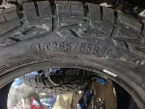 285/50r20 Comforser