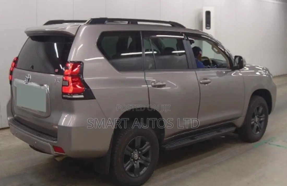 Toyota Land Cruiser Prado 2021 Brown