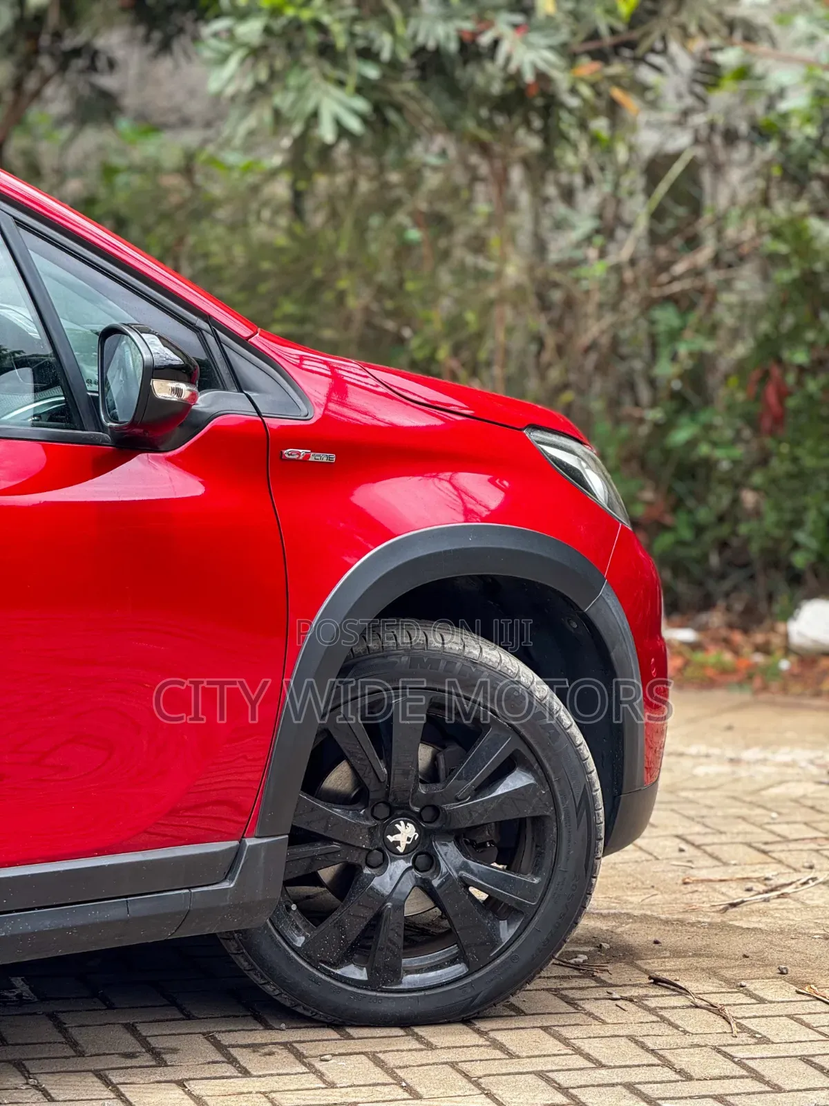 Peugeot 2008 2019 Red
