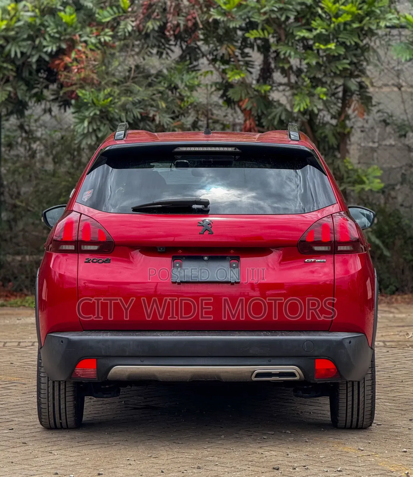 Peugeot 2008 2019 Red