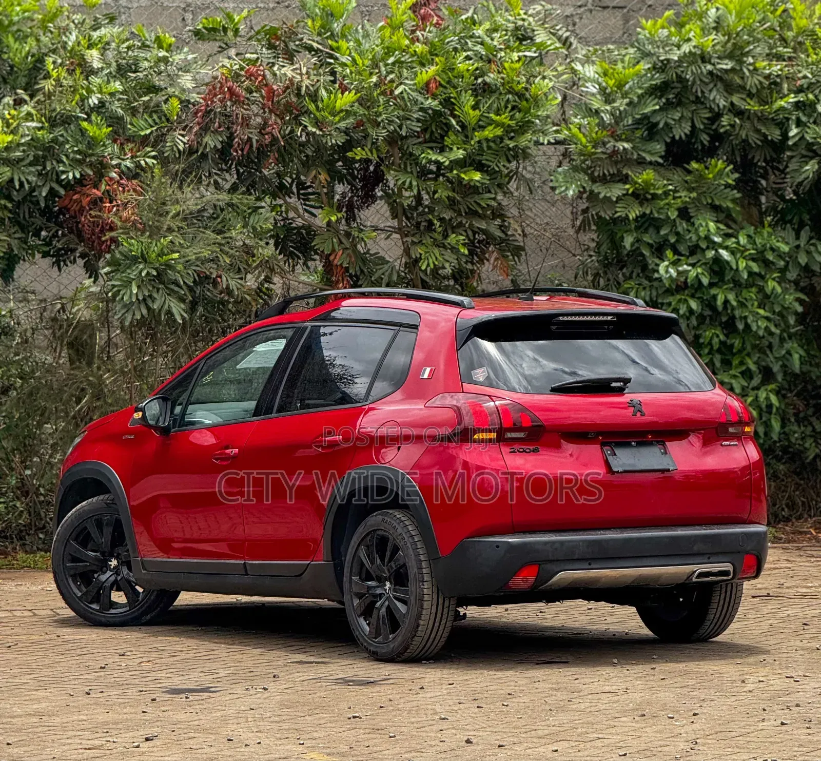 Peugeot 2008 2019 Red