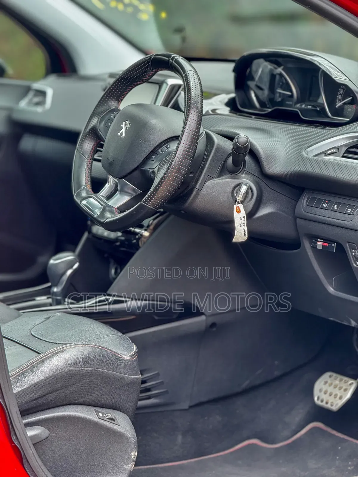 Peugeot 2008 2019 Red