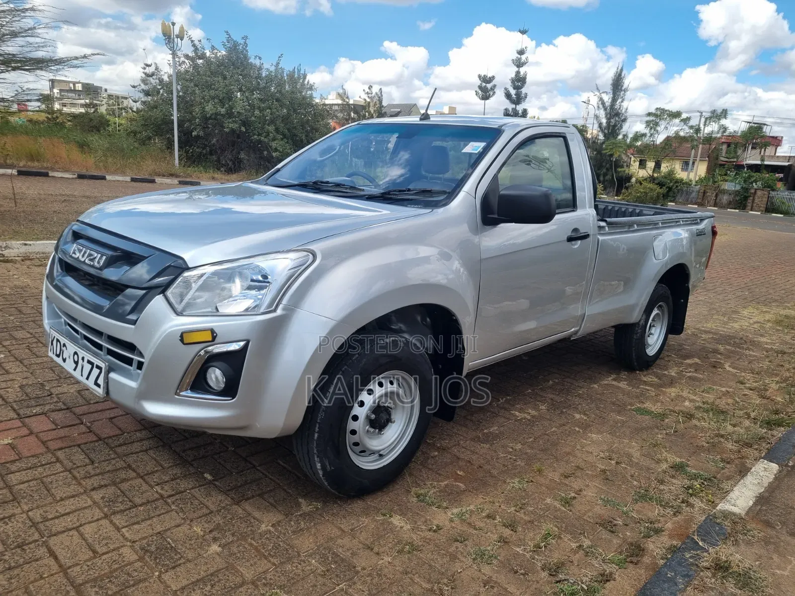Isuzu D-MAX 2021 Silver