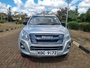 Isuzu D-MAX 2021 Silver