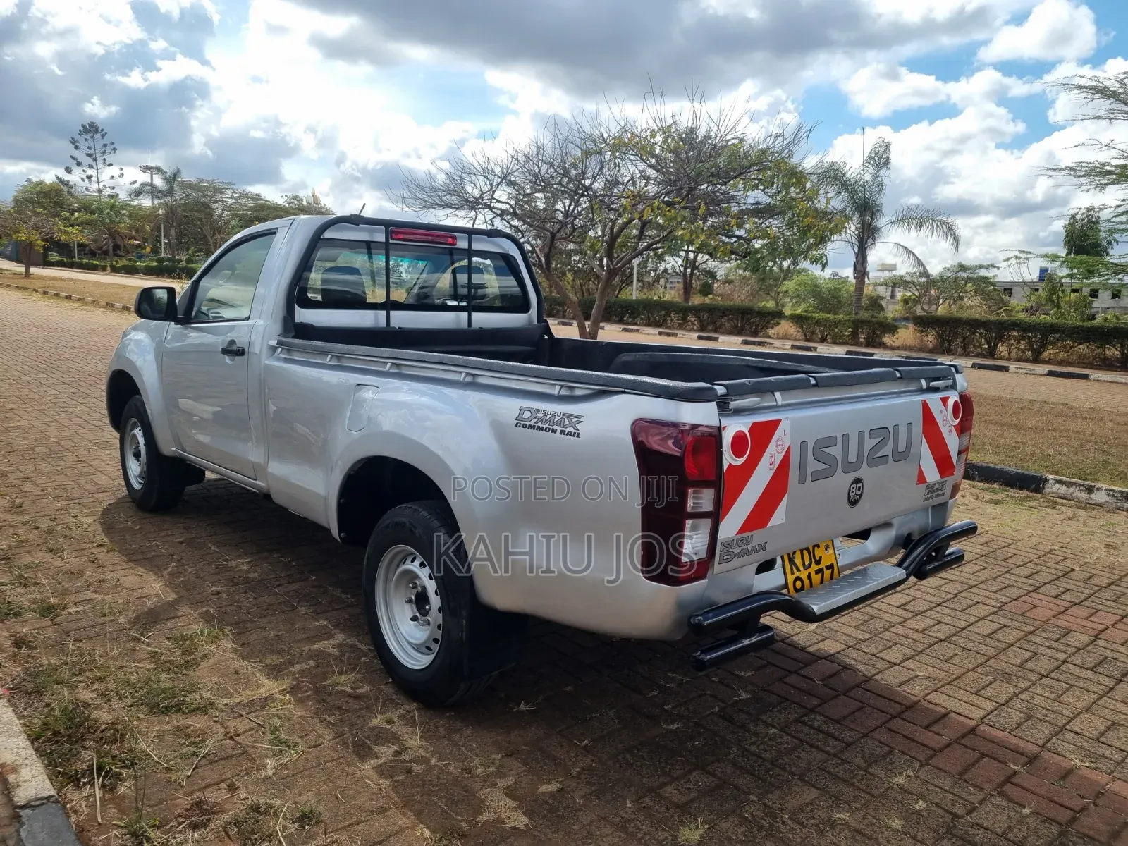 Isuzu D-MAX 2021 Silver