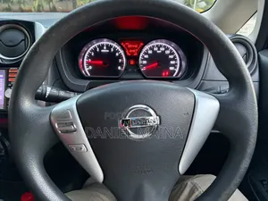 Nissan Note 2015 Black