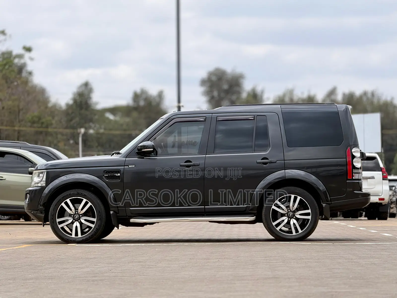 Land Rover Discovery 2015 Black