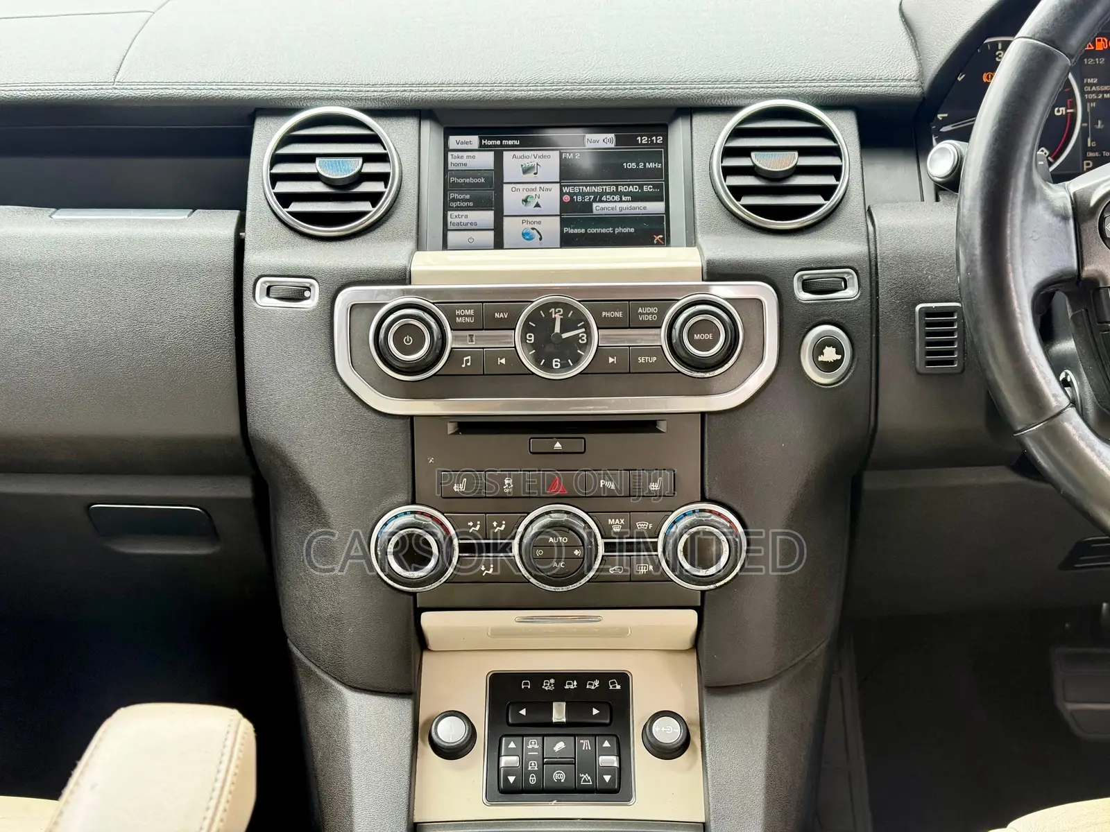 Land Rover Discovery 2015 Black