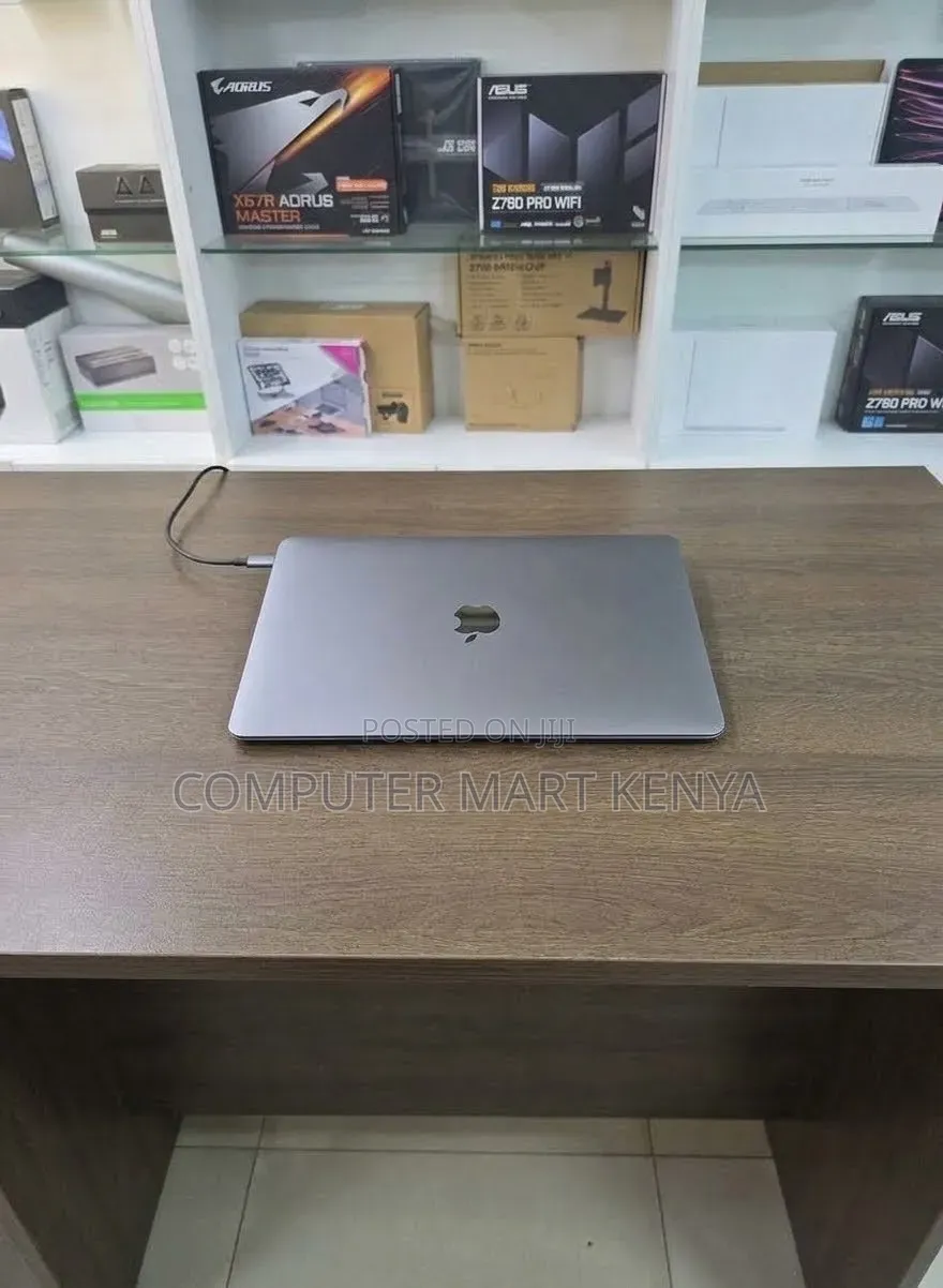 New Laptop Apple MacBook Air 2020 M1 16GB Intel Core i7 SSD 1T