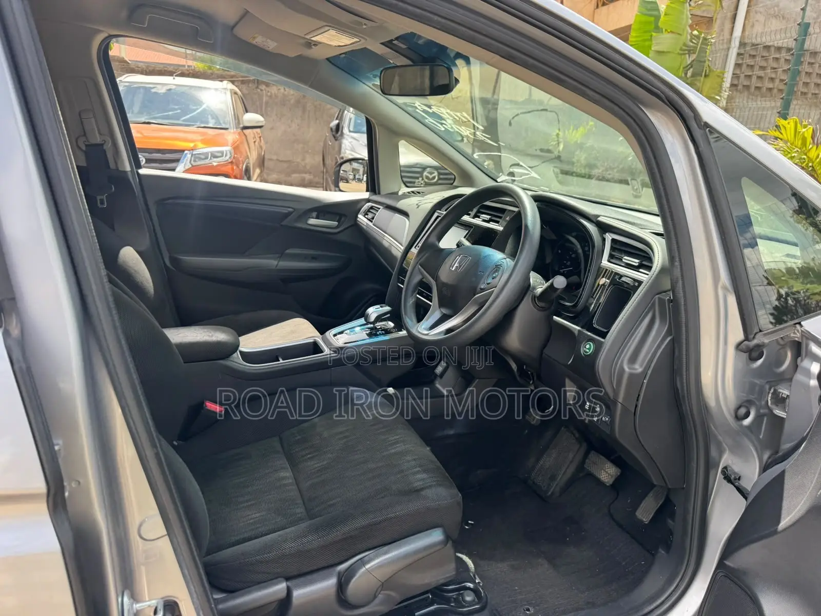 Honda Fit Shuttle 1.5 Hybrid 2WD 2020 Silver