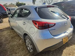Mazda Demio 2018 Silver