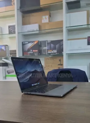 New Laptop Apple MacBook Air 2020 8GB Intel Core i5 SSD 512GB