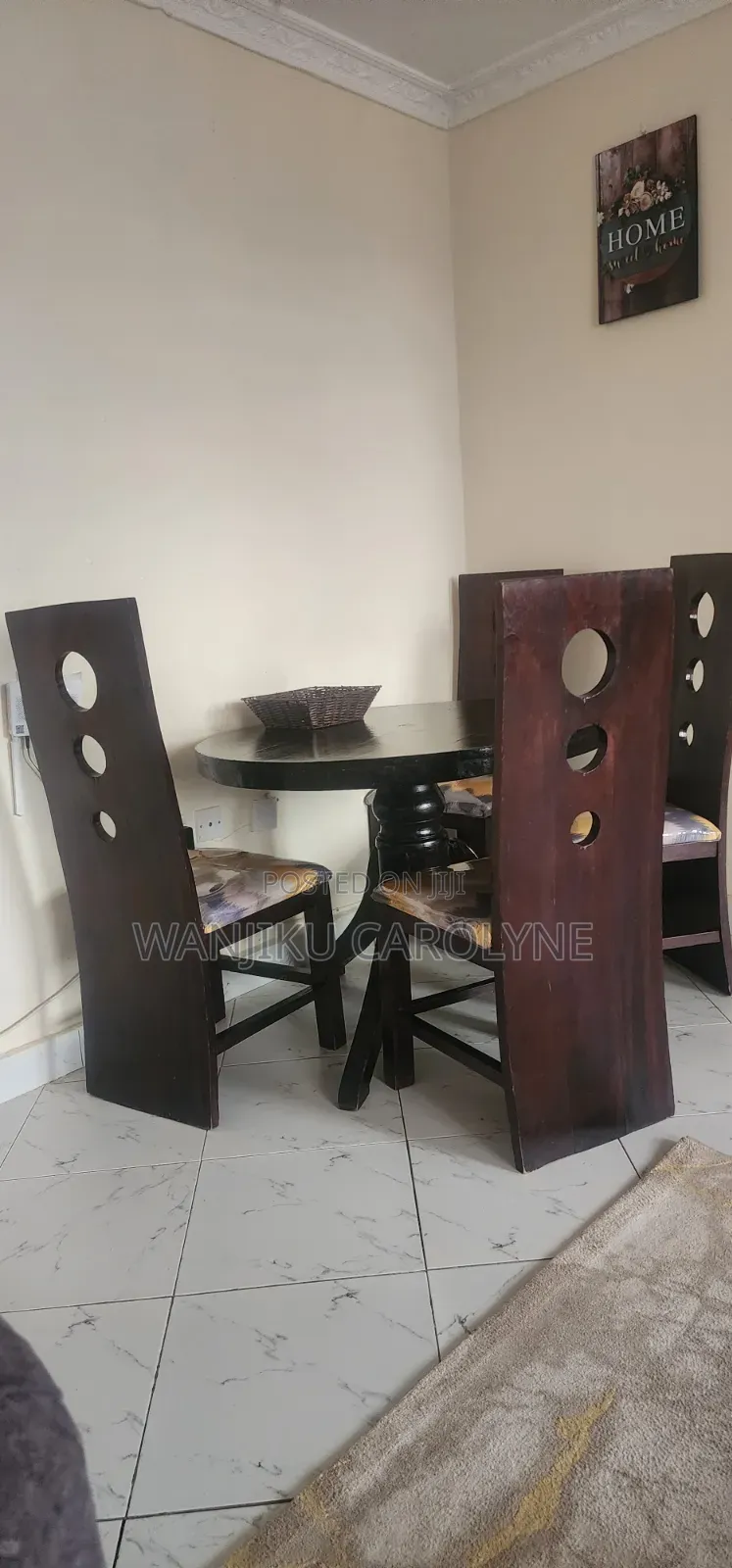Furniture a 4seater Dinning Table