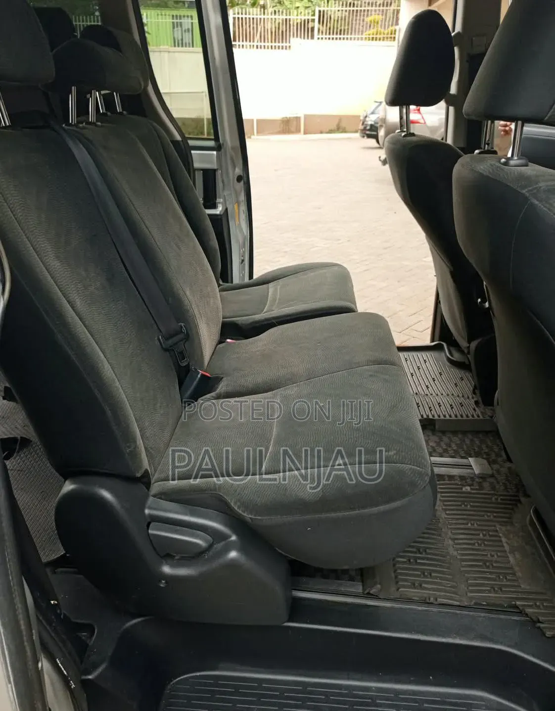 Toyota Noah 2013 Silver