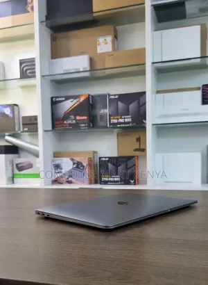 New Laptop Apple MacBook Air 2020 8GB Intel Core i5 SSD 256GB